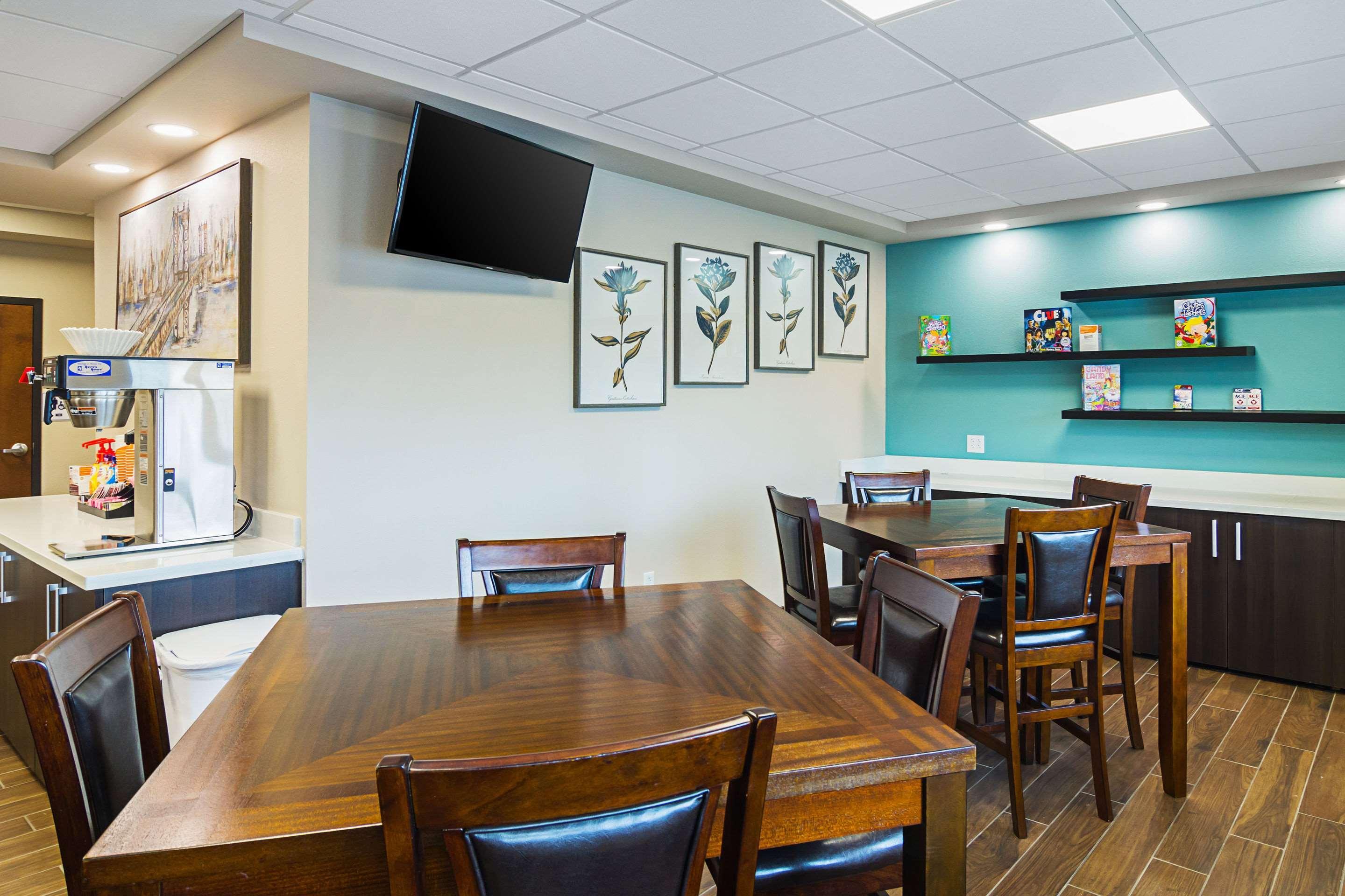 Suburban Studios Monaca - Pittsburgh Экстерьер фото